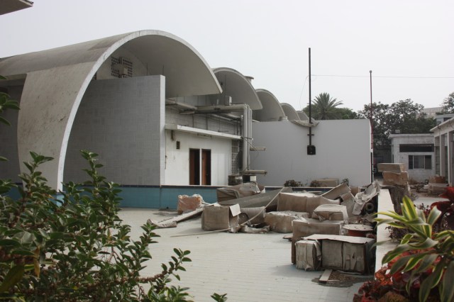 ArifBelgaumi empty reflecting pool