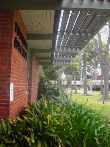 Business Education Building, Orange Coast College. Photo by b. lamprecht